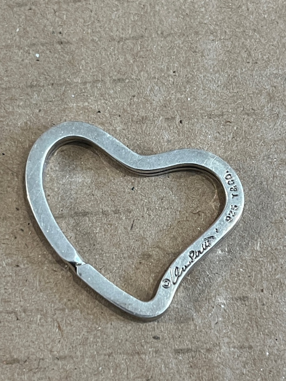 Elsa PERETTI 925 Sterling heart key chain, Tiffany & co. Signed